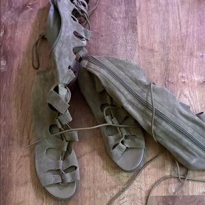 Breckelles Olive Suede Lace-Up Sandals
